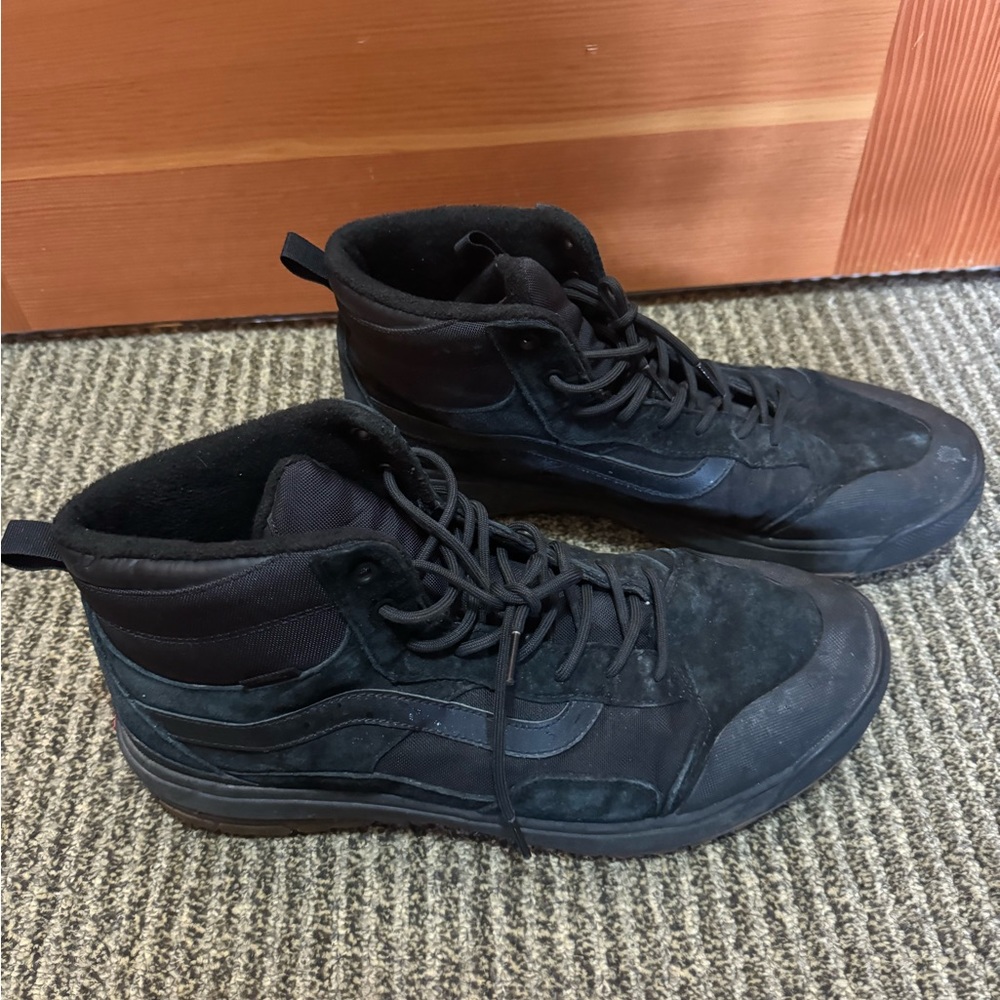 Vans ultra range exo